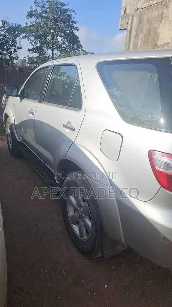 Toyota Fortuner 2007 Green