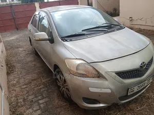 Toyota Belta 2009 Silver
