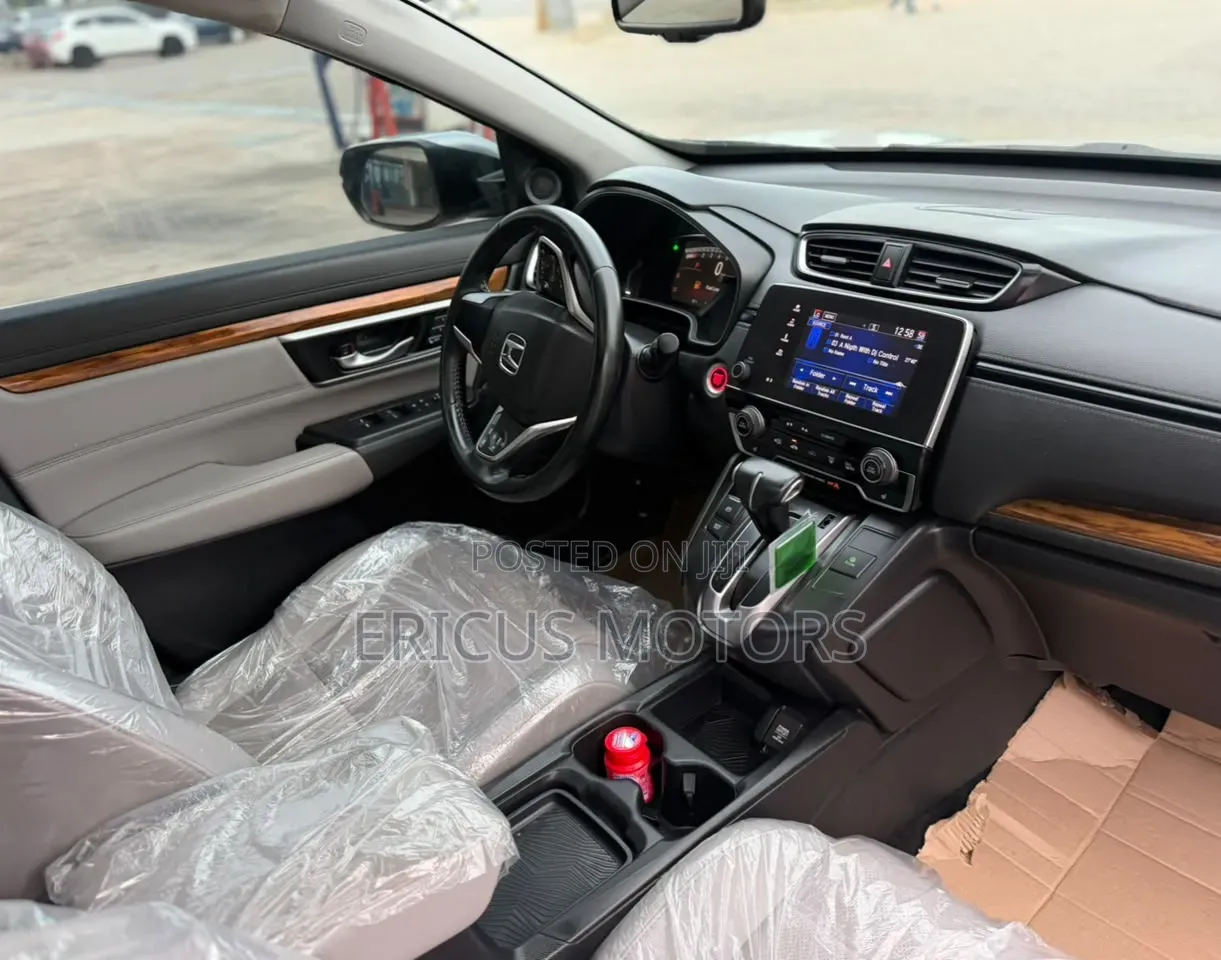 Honda CR-V Touring AWD 2019 Gray