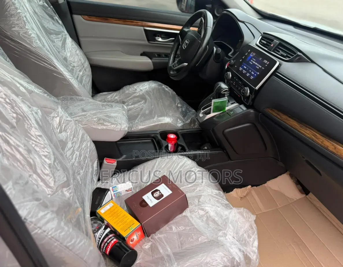 Honda CR-V Touring AWD 2019 Gray