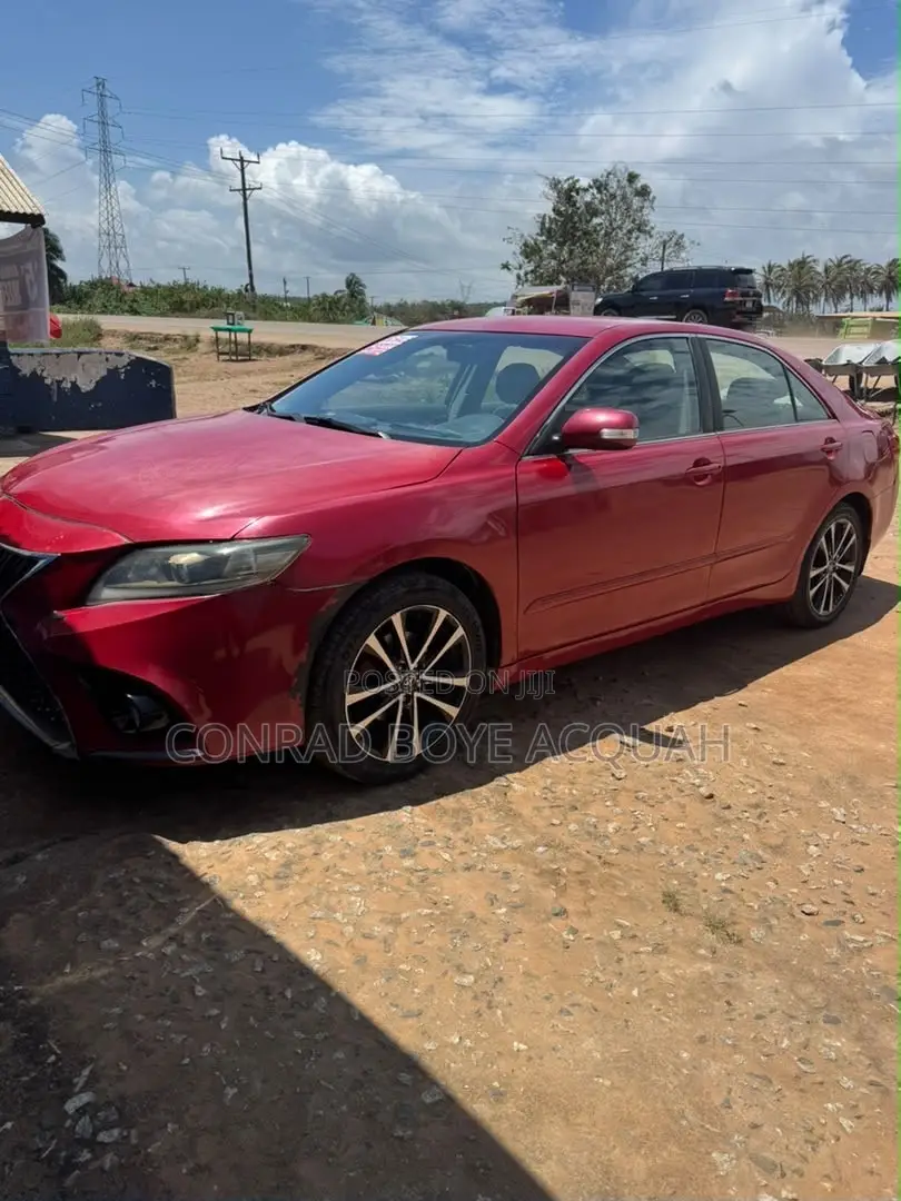 Toyota Camry Base 4dr Sedan (2.5L 4cyl 6M) 2010 Red