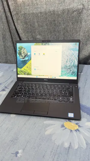 Laptop Dell Latitude 7300 8GB Intel Core i5 SSD 256GB