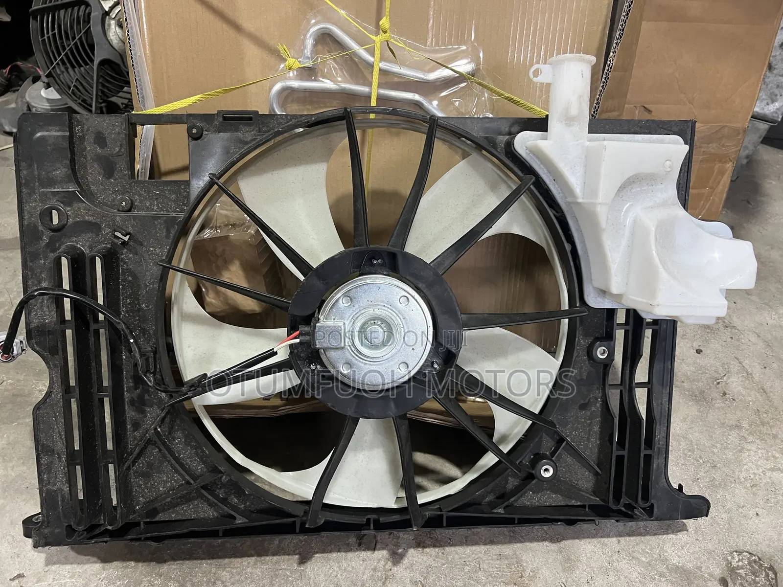 Toyota Corolla 2014 2015 2016 2017 2018 Cooling Fan (Radiator Fan)