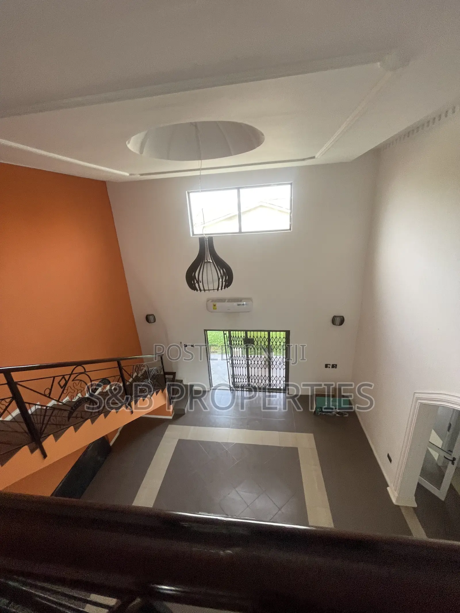 7bdrm Duplex in East Legon for rent