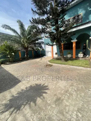 7bdrm Duplex in East Legon for rent