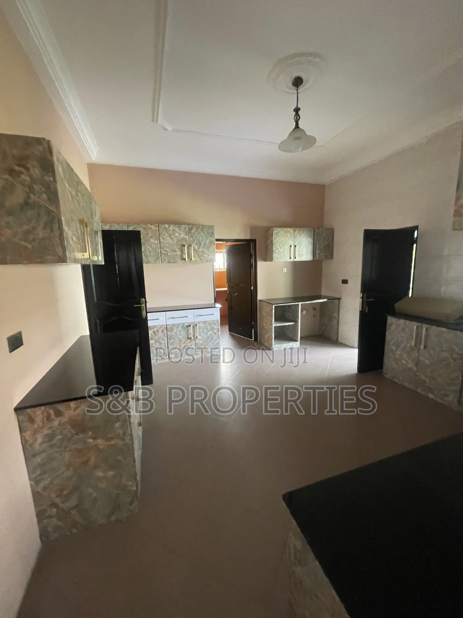 7bdrm Duplex in East Legon for rent