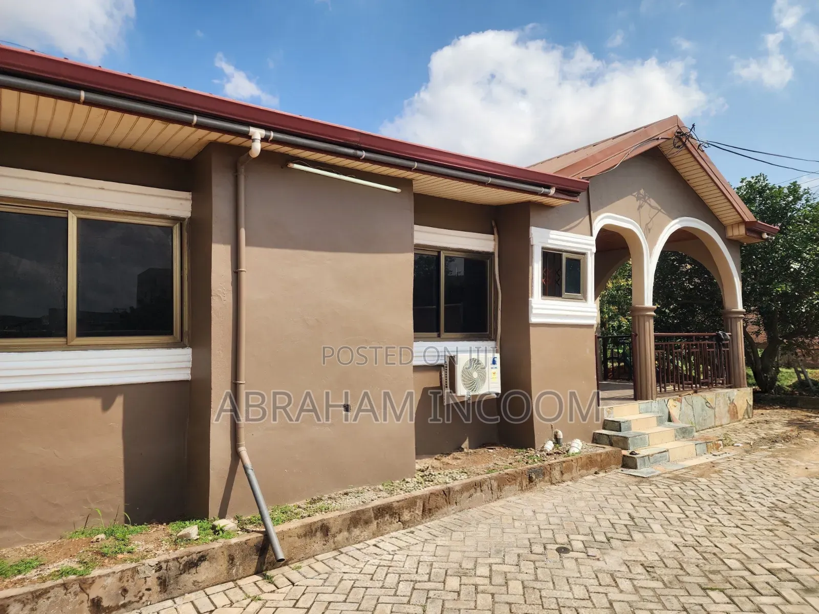 4bdrm Apartment in East Legon for rent