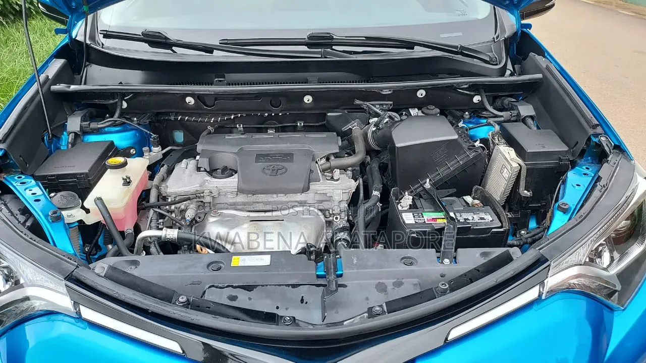 Toyota RAV4 2018 Blue