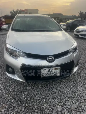 Toyota Corolla 2016 Red