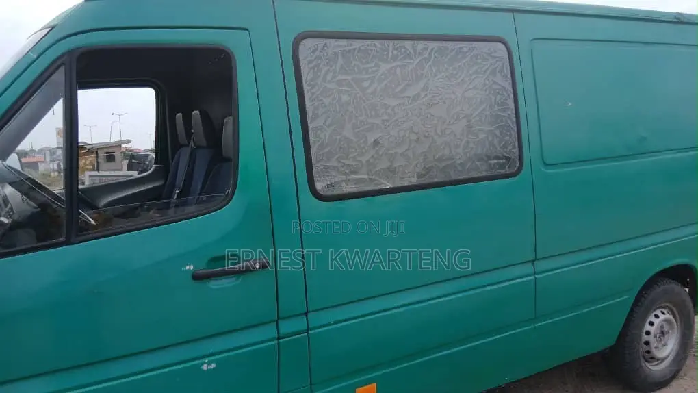 Mercedes-Benz Sprinter 2005 Blue