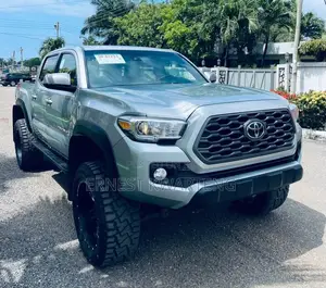 Toyota Tacoma 2023 Green