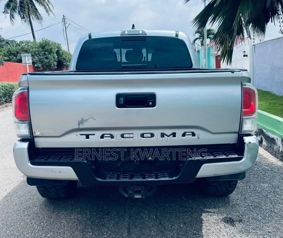 Toyota Tacoma 2023 Green