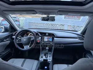 Honda Civic 2018 Gray