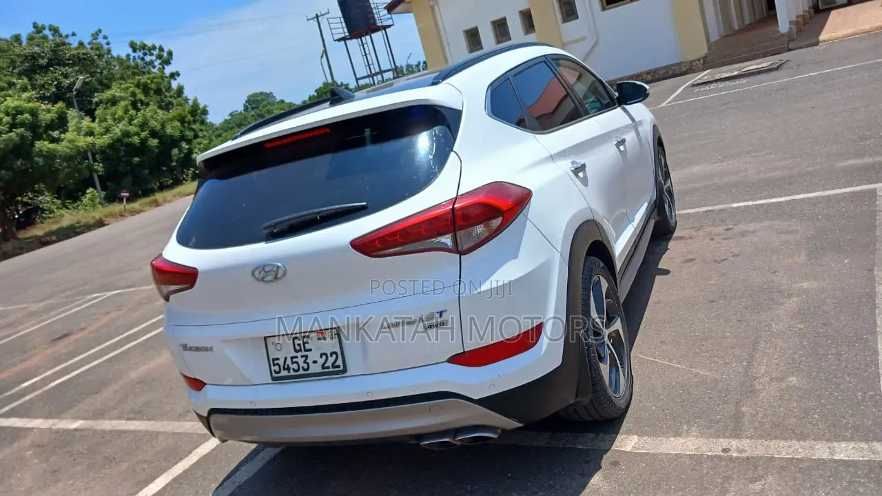 Hyundai Tucson 2017 White