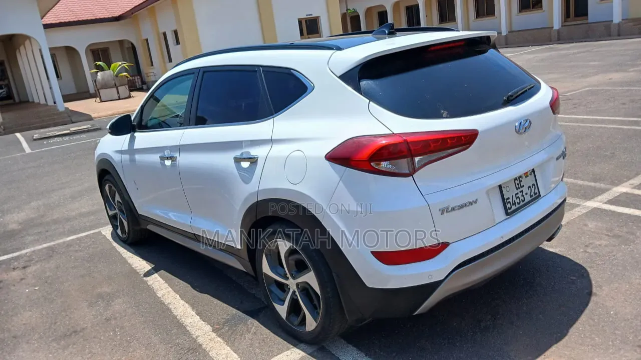 Hyundai Tucson 2017 White