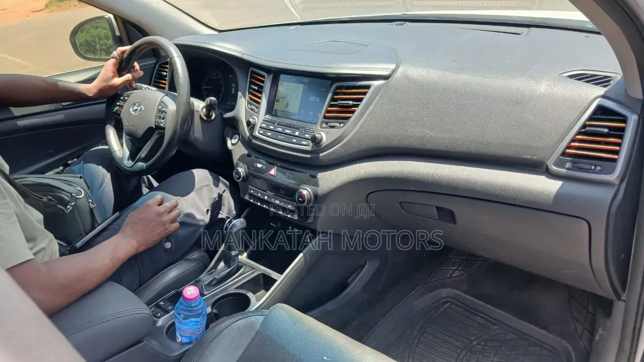 Hyundai Tucson 2017 White