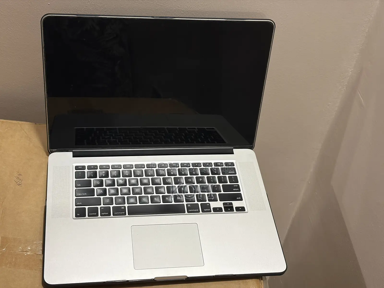 Laptop Apple MacBook Pro 2015 16GB Intel Core i7 SSD 512GB