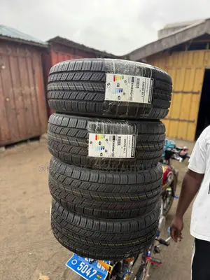 Original Bridgestone 225/50r17 Tyres Available for All Cars