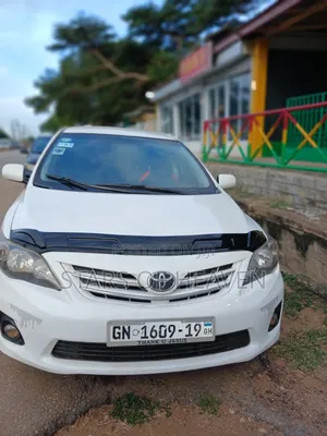 Toyota Corolla 2013 White