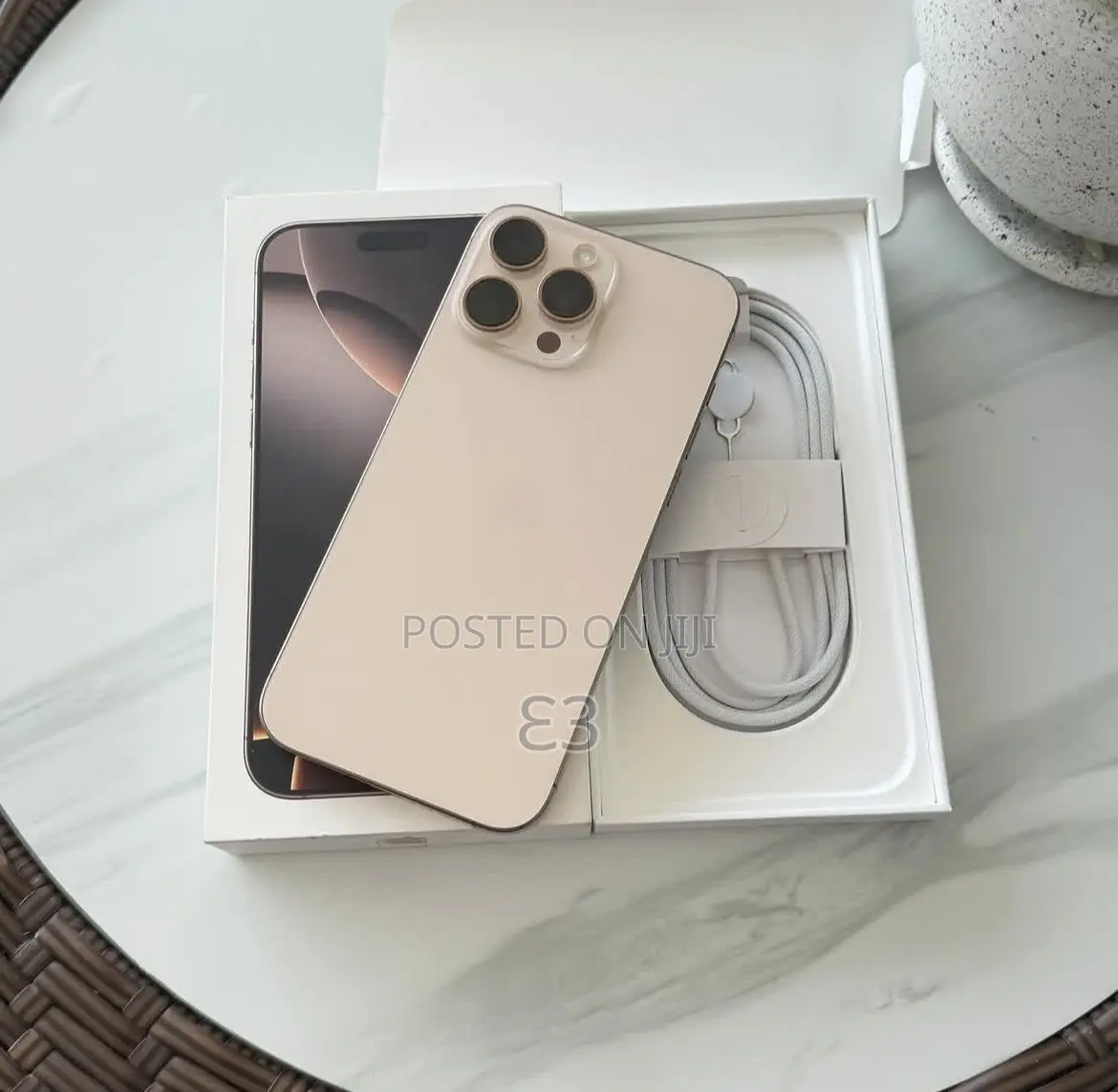 New Apple iPhone 16 Pro Max 256 GB Gold