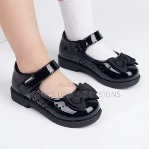 Conoli Glossy Bow Mary Jane Shoes for Girls-Black
