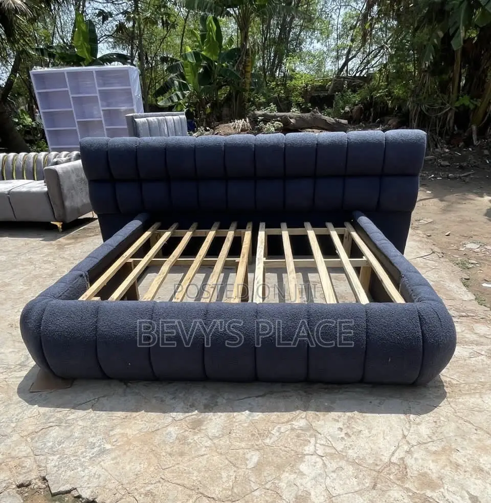 Bubble Bedframe King Size