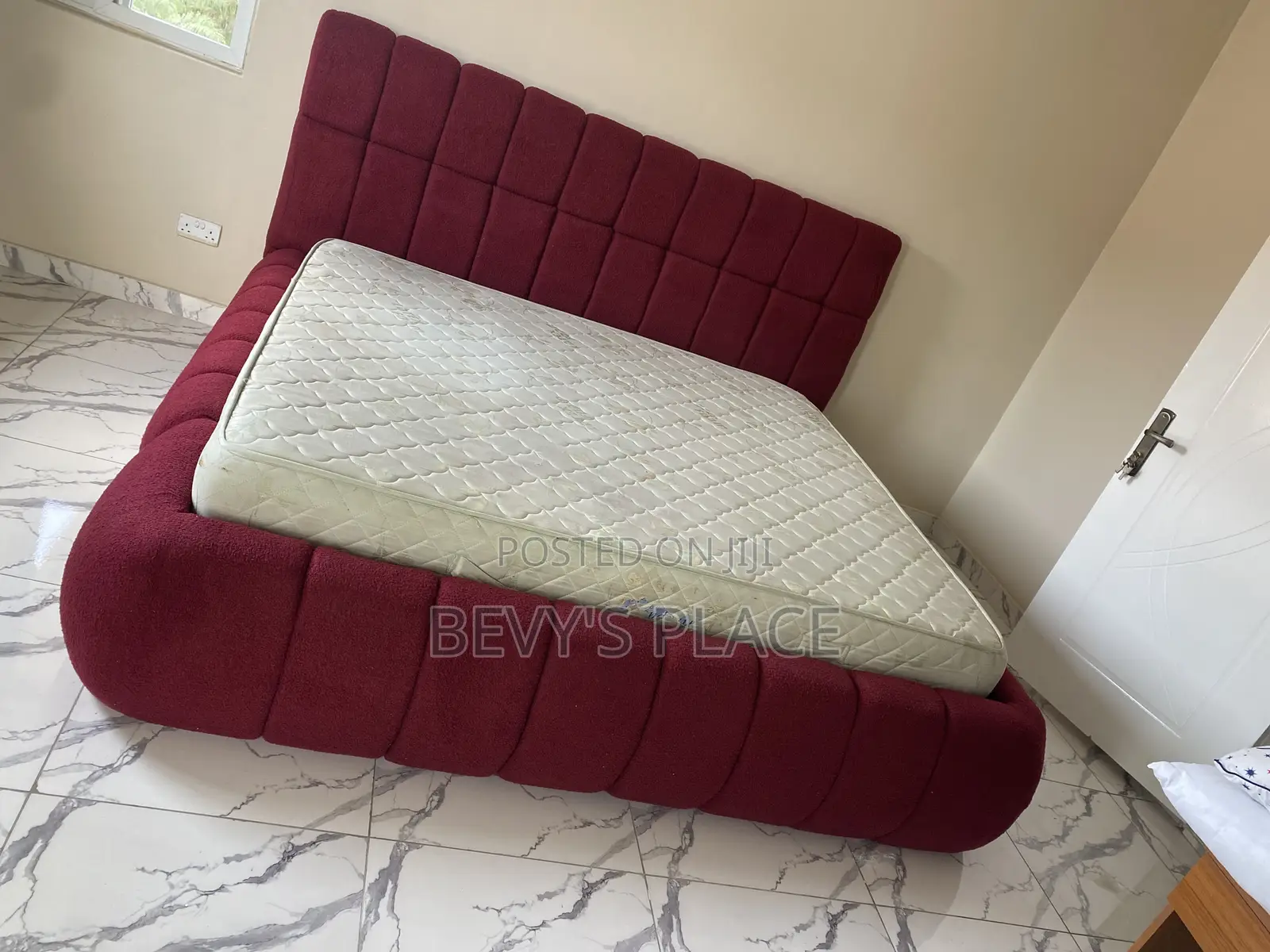 Bubble Bedframe King Size
