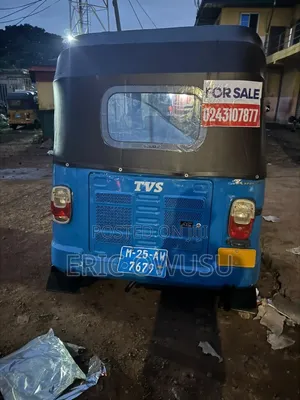 TVS Apache 160 4V 2025 Blue
