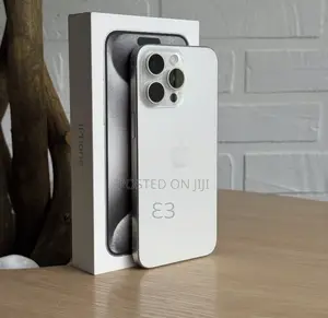 New Apple iPhone 15 Pro Max 256 GB Silver
