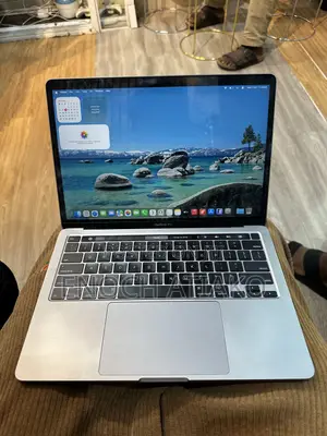 Laptop Apple MacBook Pro 2020 16GB Intel Core i7 SSD 512GB