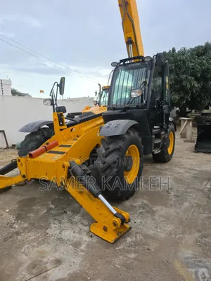 Home Used Telehandler