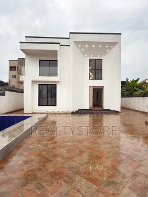 5bdrm House in Adenta, Accra Metropolitan for sale