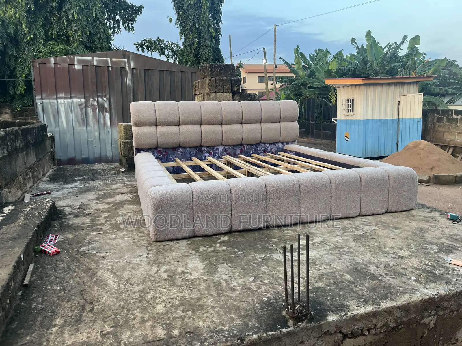 Queen Size Plush Channel-Tufted Upholstered Bed Frame