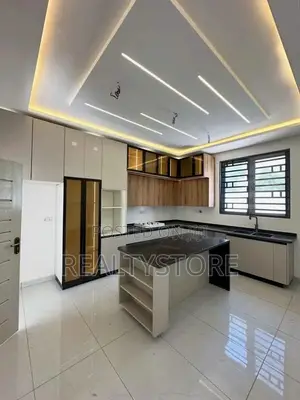 3bdrm House in East Legon Hills, Accra Metropolitan for sale