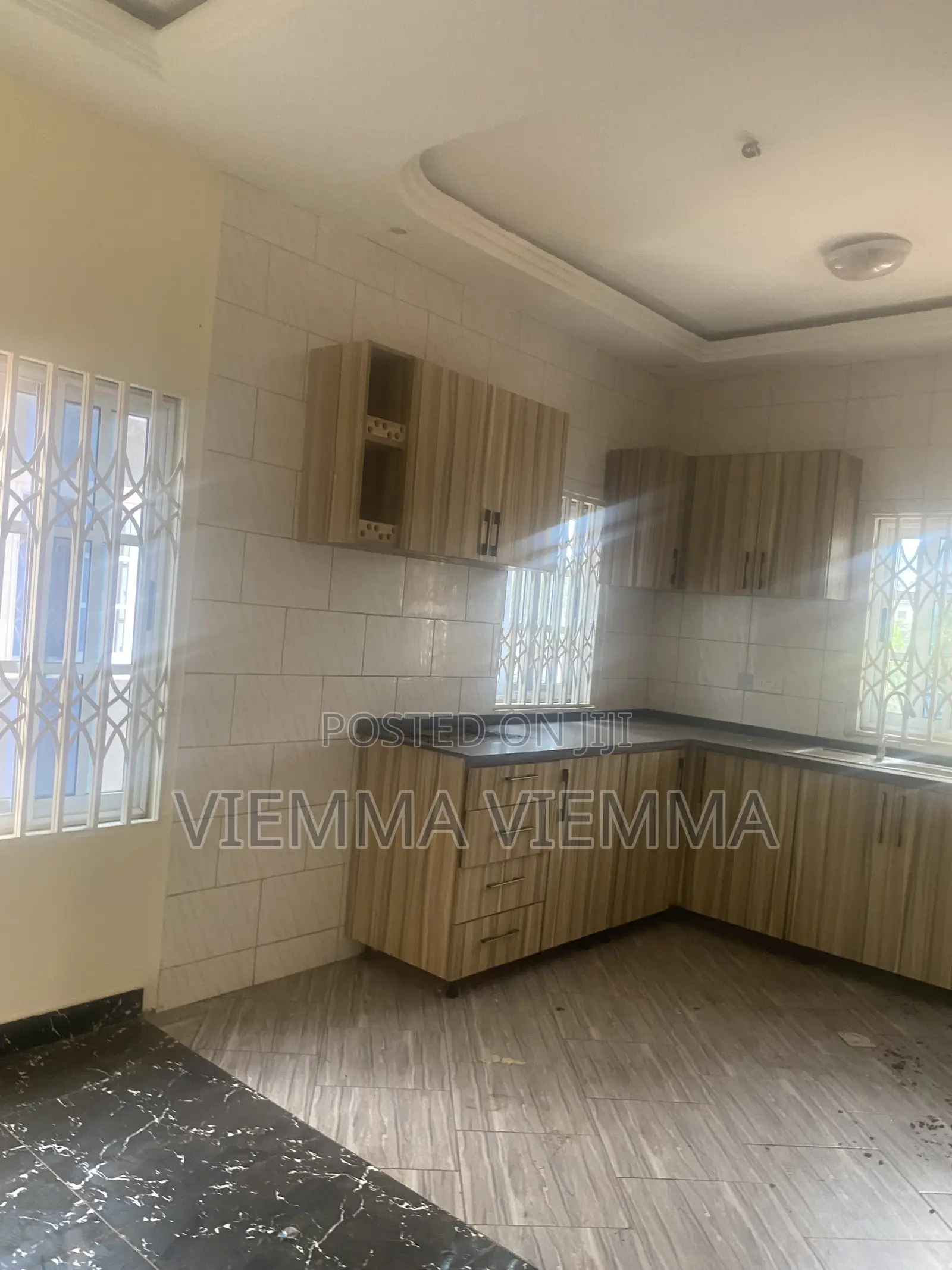 2bdrm Apartment in Bawaleshie for rent