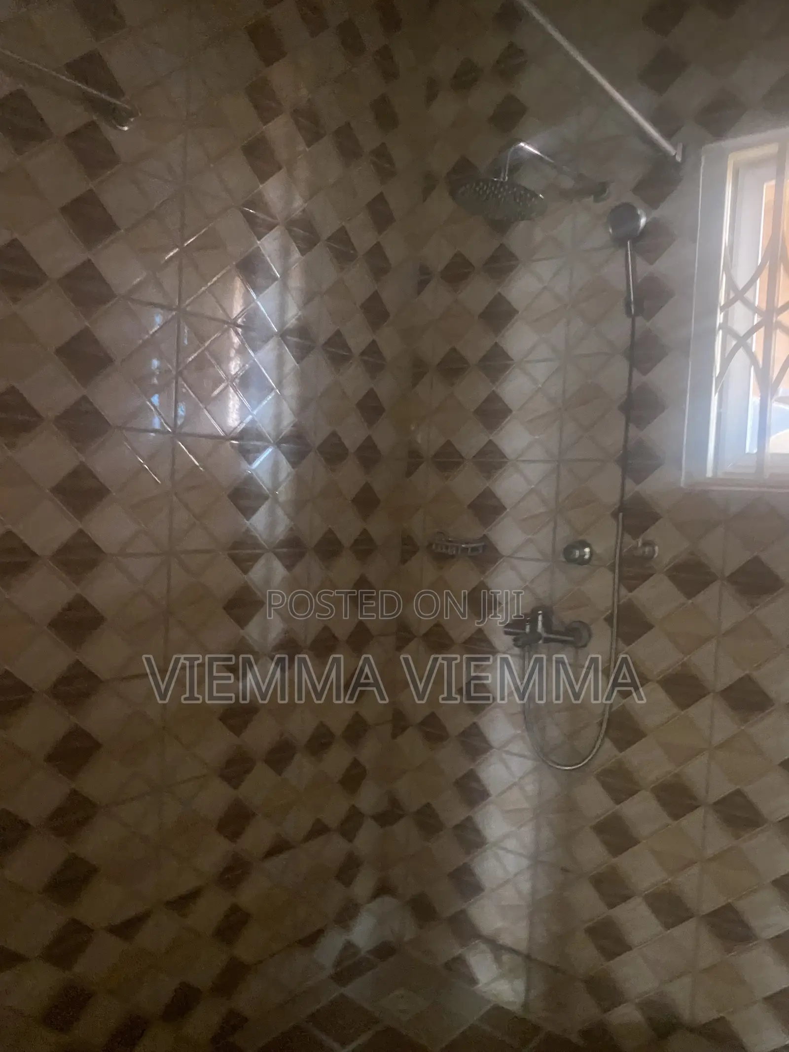 2bdrm Apartment in Bawaleshie for rent