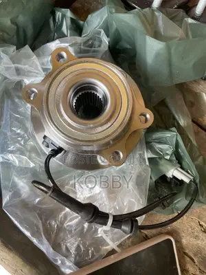 Navara /Pathfinder 2006,2007,2008,2009,2010,2011,2012 Front Wheel Hubs