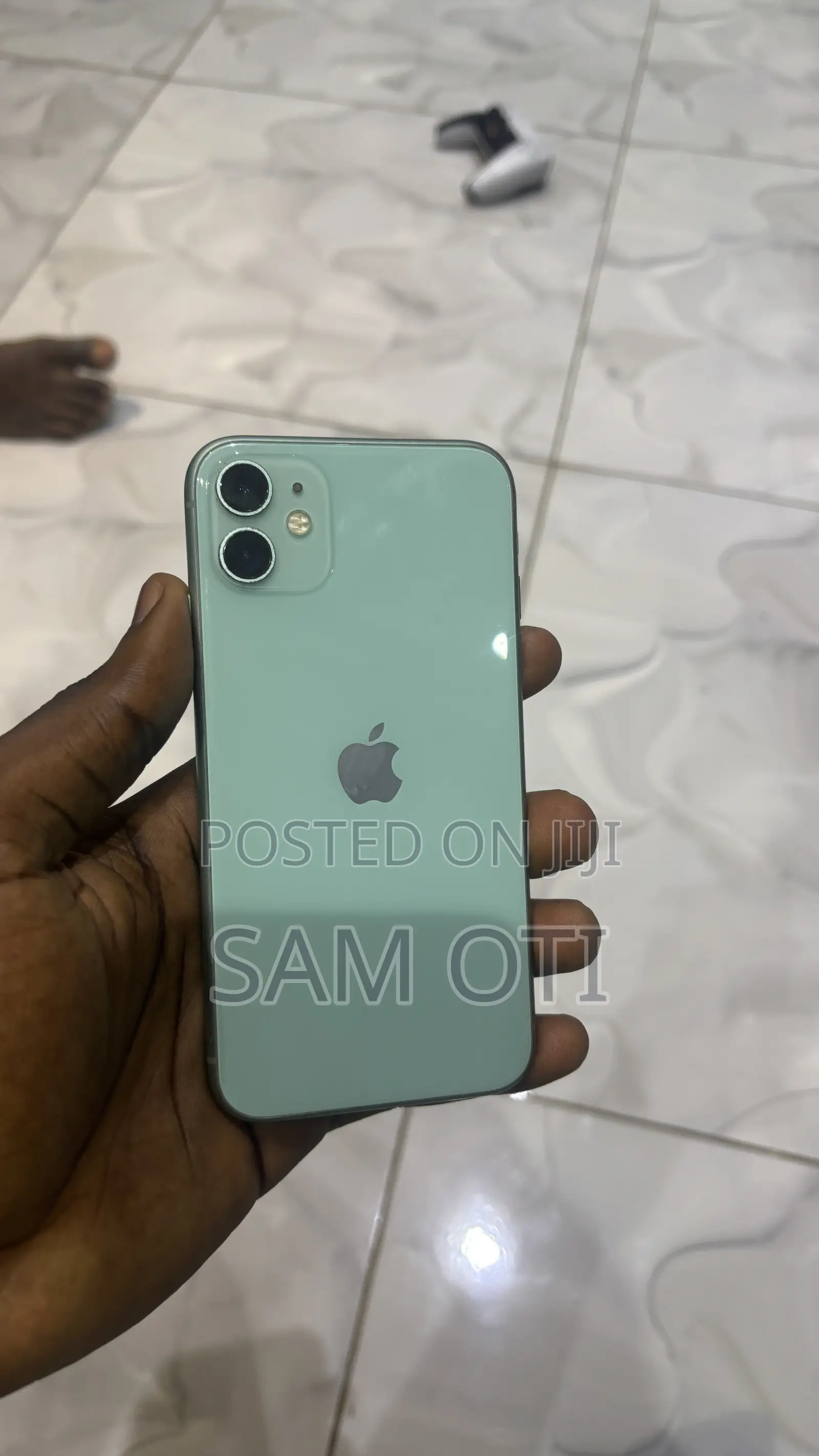 Apple iPhone 11 64 GB Green