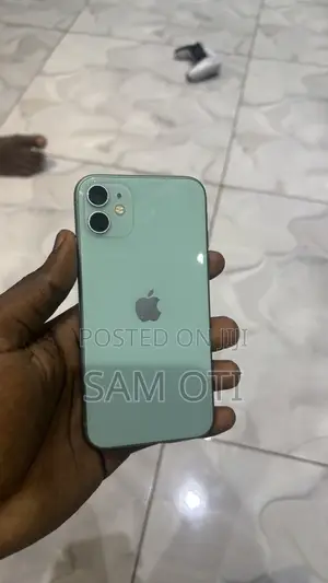 Apple iPhone 11 64 GB Green