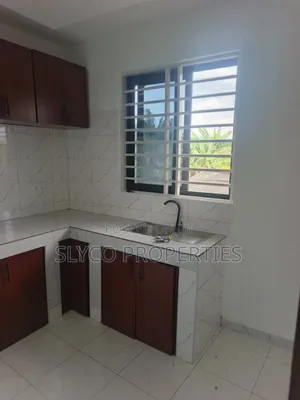 2bdrm Apartment in Adweso Ssnit, New-Juaben Municipal for rent