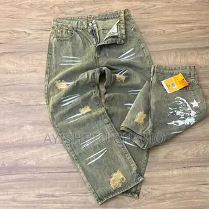 Quality Baggy Jeans Available