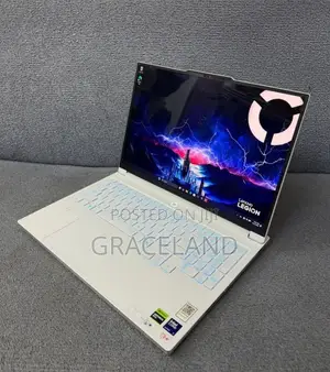 New Laptop Lenovo Legion 7 32GB Intel Core Ultra 7 SSD 1T