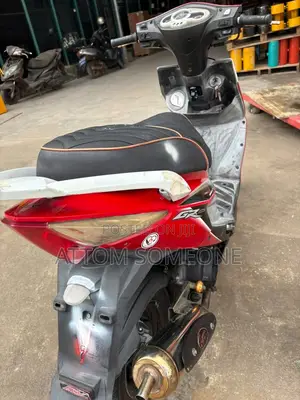 SYM Symnh 2023 White