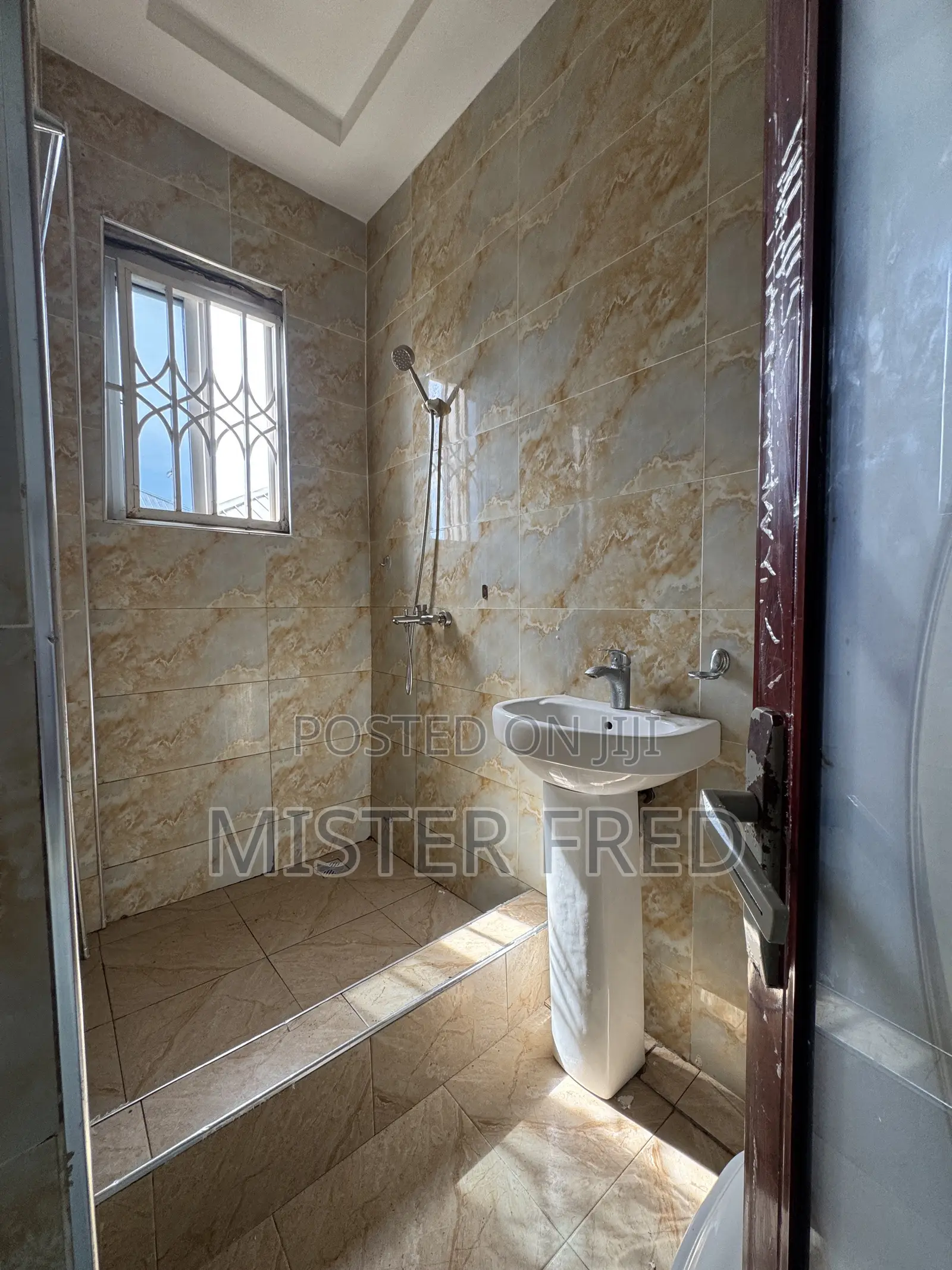 2bdrm Apartment in Broadcasting, Weija for rent