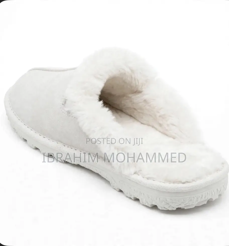 White Cozy Fur Slipper - Beautiful Indoor - Unisex - Size 40-45