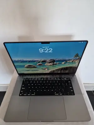Laptop Apple MacBook Pro 2021 M1 16GB Apple M1 Pro SSD 512GB
