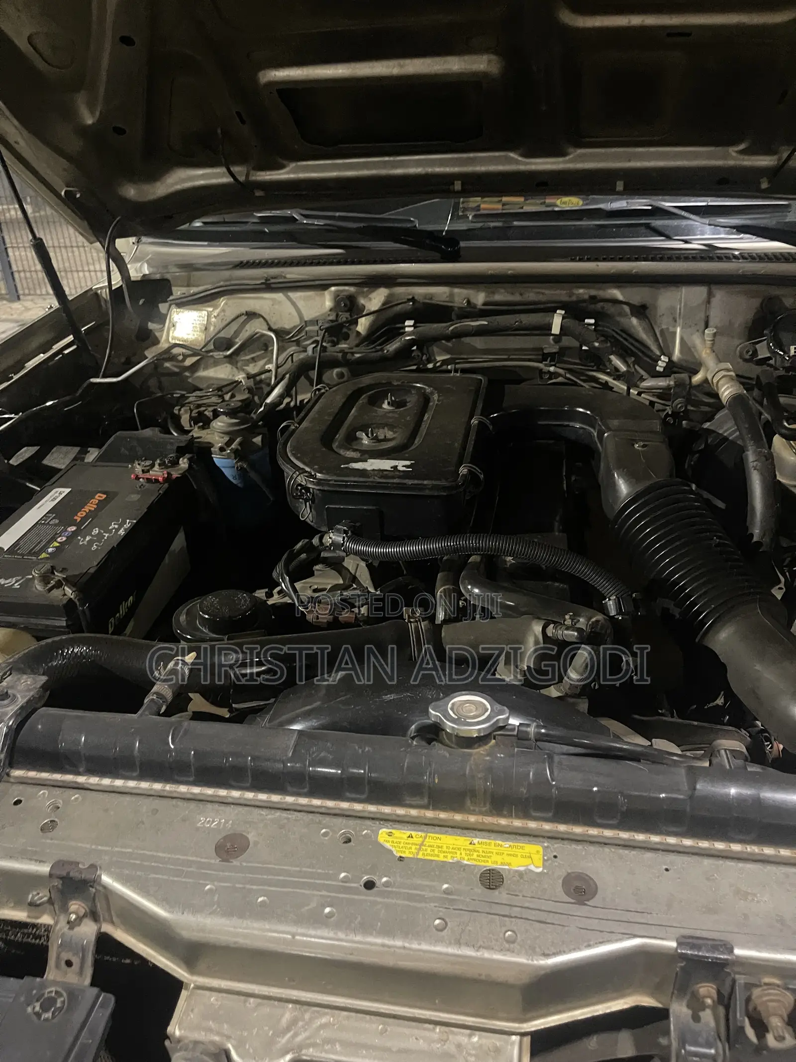 Nissan Patrol 2010 Gold