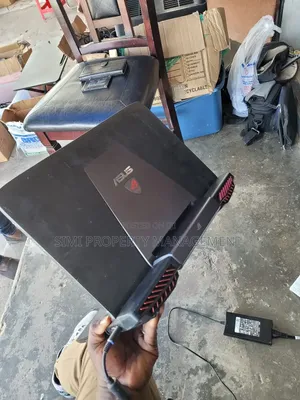 Laptop Asus ROG Strix G17 24GB Intel Core i7 HDD+SSD 750GB