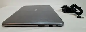 Laptop Asus VivoBook E403NA 4GB Intel SSD 128GB