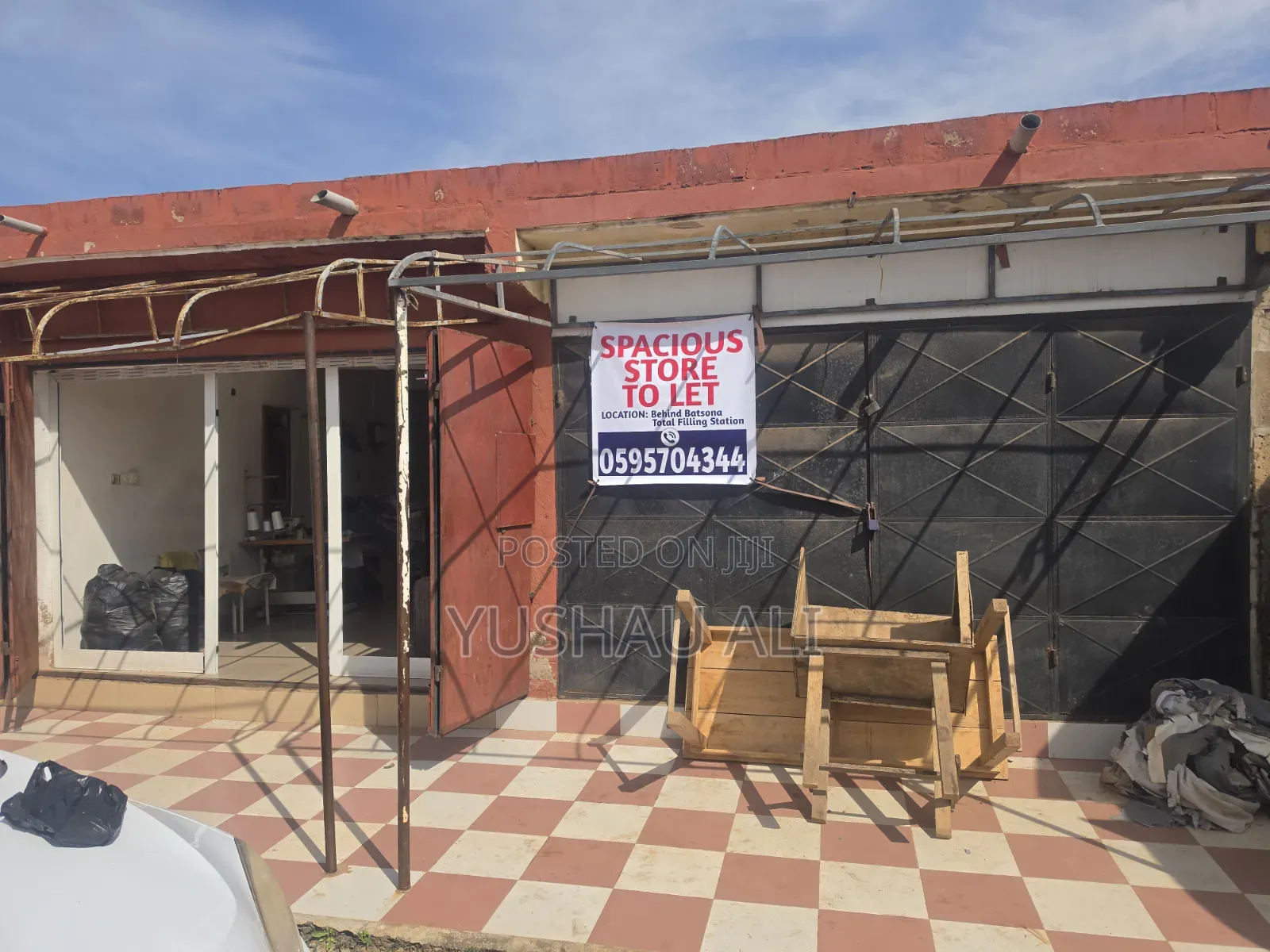 Spacious Store to Let